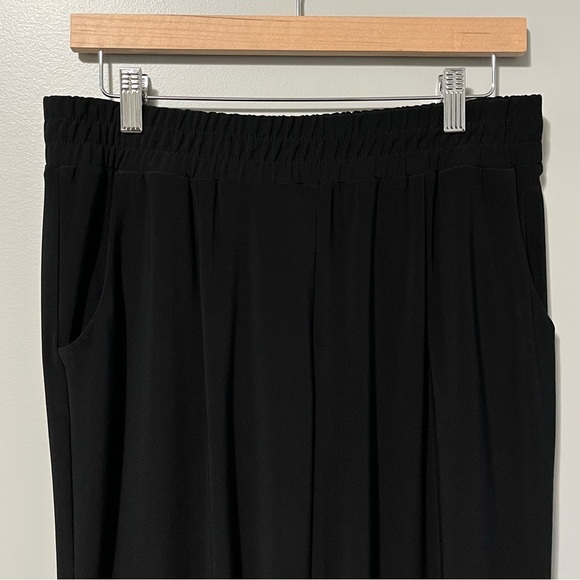 Joseph Ribkoff Heavy Knit Pull On Slim Fit Rolled Cuff Crop Pants - Picture 4 of 9